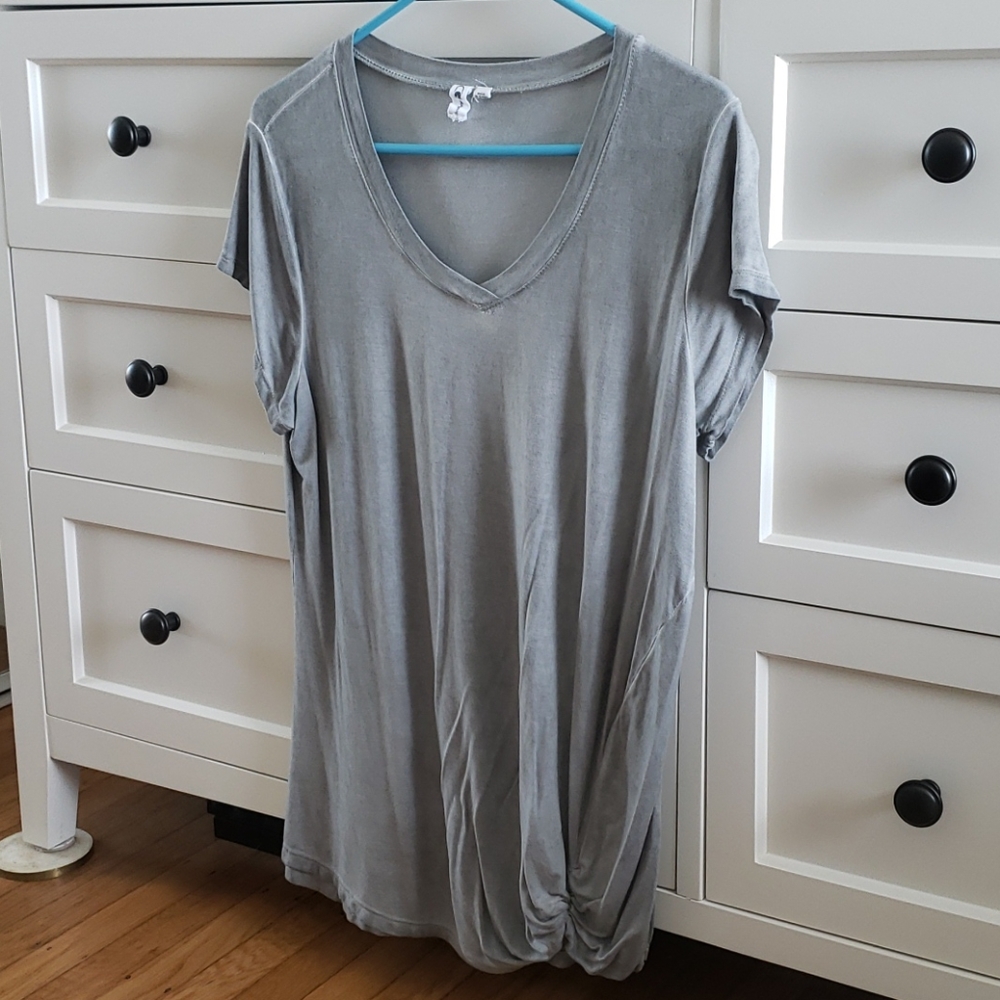💐Like new! Cable & Gauge slouchy tshirt